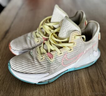 Nike Lebron Witness VI - 2
