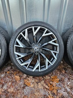 Letní alu kola Helix 19" Škoda Superb 235/40 R19 - 2