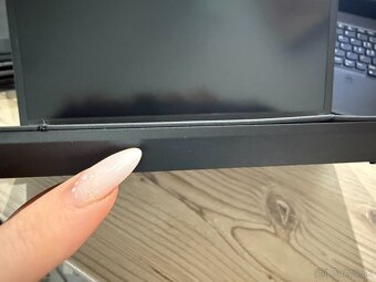 Lenovo T15 Gen 1 na predaj  1. - 2