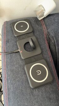 3v1 bezdrôtová nabíjačka – čierna, iPhone/Apple Watch - 2