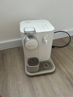 Predám kávovar zn. DeLonghi - 2