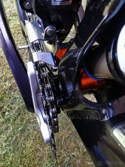Horsky bicykel celoodpruzeny pneu 29 ram M - 2
