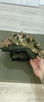 Airsoft fast helma s maskovacou sieťou - 2