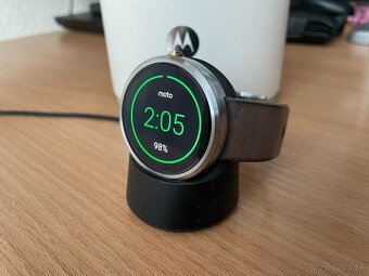 Motorola moto 360 1. generácia smart hodinky - 2