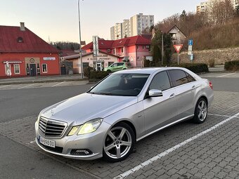 Mercedes E220CDi Automat Elegance - 2