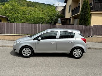 Opel Corsa D 1.2i Ecotec 2009 - 2