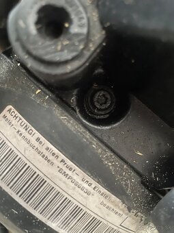 Diely motor 2.0tdi BMP - 2