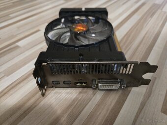 Predam graficku kartu Gigabyte HD 7770 OC 1GB - 2