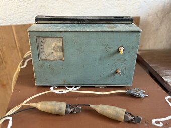 Nabíjacie zariadenie ZU-2 na batérie 6A 12V - 2