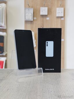Samsung Galaxy S24 FE 128GB Blue - 2