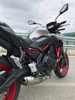 Kawasaki Z650 (2023) A2 35kw - 2
