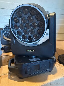 Otočne hlavy led wash zoom 19x15W - 2