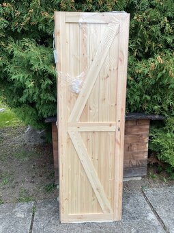 2x dvere RADEX borovica nové 60 cm pravé - 2