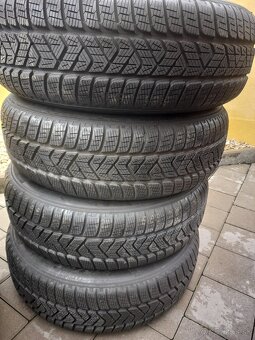 Predam nove zimne pneu 215/65r17 pireli - 2