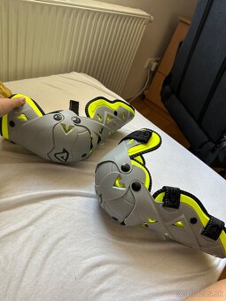 Predam tieto acerbis impact kolenačky - 2