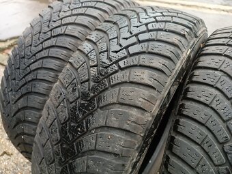 Zimné pneumatiky 185/65 r15 - 2