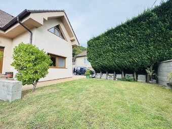 Na predaj 5i RD v obci Pernek. - 2