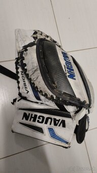 Lapačka a vyrážačka - 2