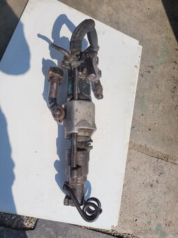 Vrtné kladivo VK22 - 2