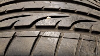 Predám 4ks jazdené letné 215/45r16-86W Dunlop - 2