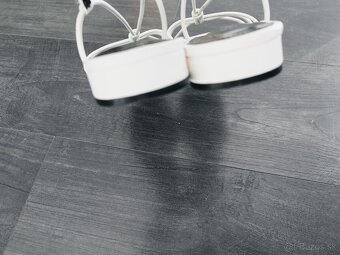 Biele sandálky 40 zn.H&M - 2