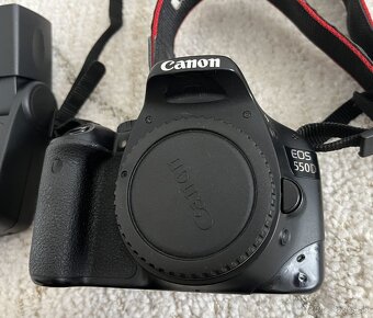 Canon EOS 550D + 2x objektív, blesk, brašňa, ... - 2