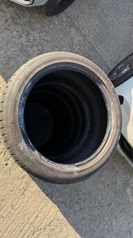 Letne pneu 275/40R19 - 2