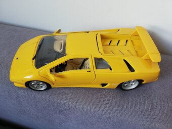 1:18 Lamborghini Diablo  Bburago zlta - 2