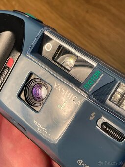 Yashica J - 2
