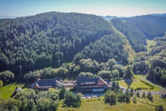 Hotel v nádhernom prostredí pod Tatrami na predaj - 2