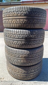 265/35 r22 - 2