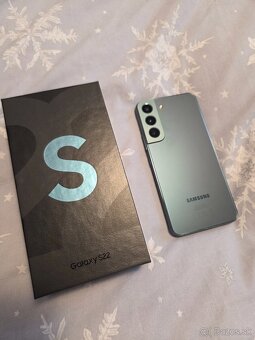 Samsung Galaxy S22 - 2