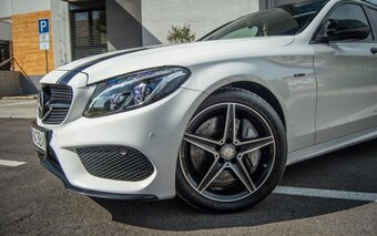 Mercedes-Benz C450 AMG - 2