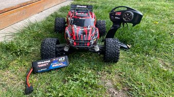 Traxxas RUSTLER 4x4 + ZADARMO BATÉRIA - 2
