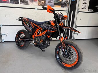KTM 690 SMC-R 2023 - 2