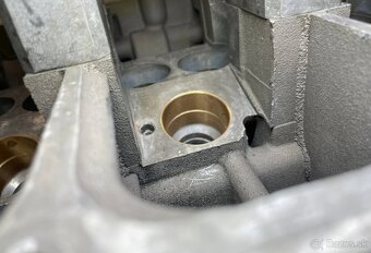 Repasovaná Hlava valcov 1.9  2.0 TDI PD Nové VLOŽKY vstrekov - 2