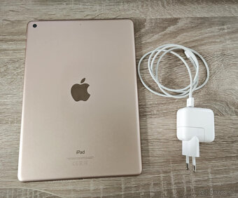 iPad 6th 32GB zlaty - 2