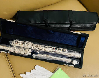 Predám novú FLAUTU- komplet s príslušenstvom C- LADENIE , - 2