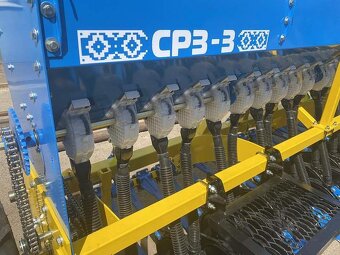 Mechanický sejací stroj Remsintez SRZ - 2