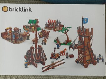 Lego Bojový tábor - 2