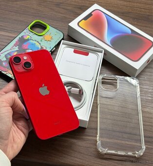 Apple iPhone 14 128GB Red- tip top stav - 2