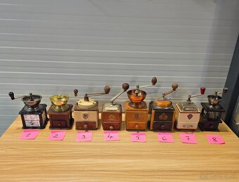 Staré mlynčeky na kávu - 2