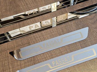 Prahové lišty Passat - 2