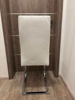 Jedálenské stoličky - 2