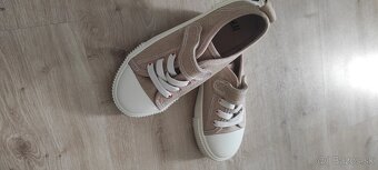 Nové štýlové H&M botasky - 2