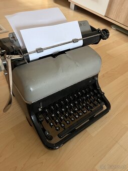 Písací stroj ZETA - 2