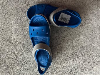 Crocs sandále - 2