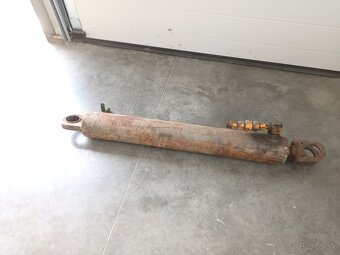 Hydraulický piest - 2