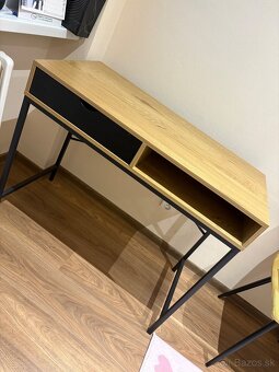 Kancelársky stolík - 2