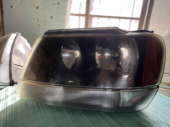 Predne svetla jeep wj - 2
